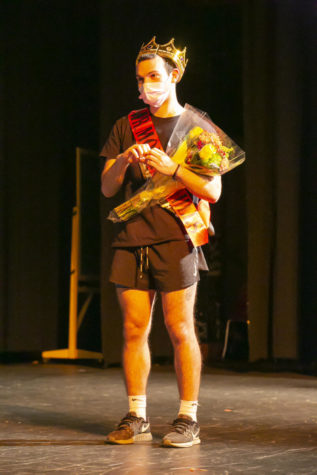 Mr. MH Pageant Return to Stage--Sislin Crowned